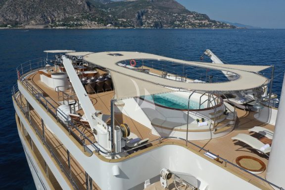 SUNDECK