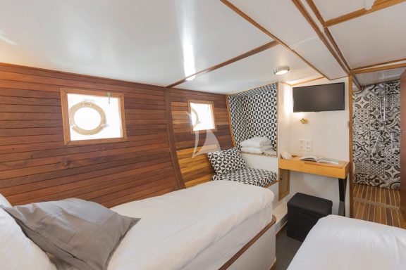 Twin Suite