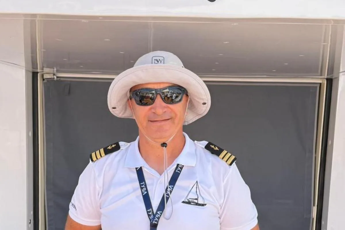 Crew Main Image