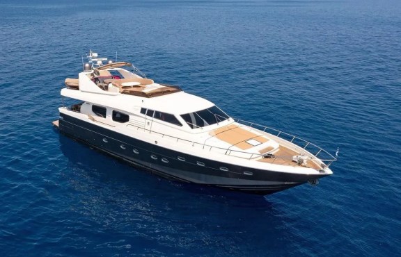 Image of STRESS NEGATIVE yacht #4