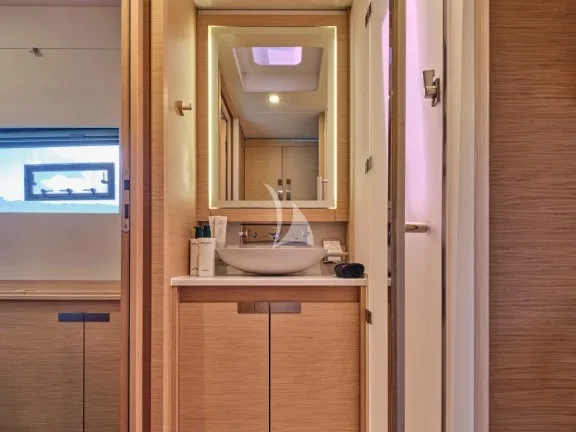 Guest bathroom,