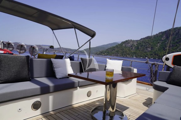 Image of QUEEN OF MAKRI yacht #12