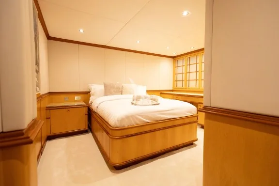 Image of KOKOMO NIGHTS yacht #27
