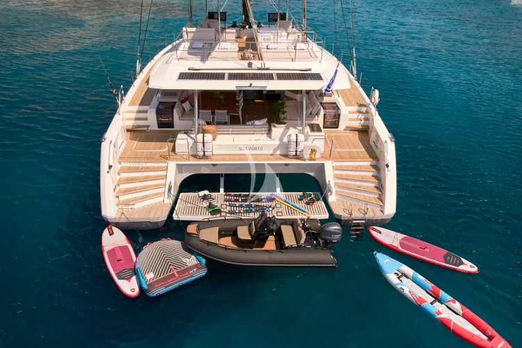 Aft bathing platform