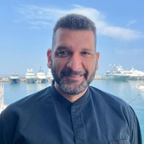 Crew of OPTION B|Giannis Papageorgiou — Chef
