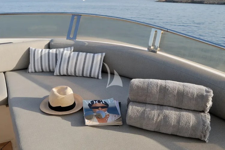 Sundeck lounge