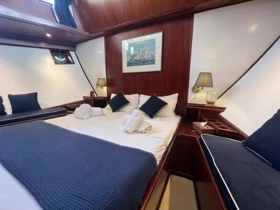 Image of Aphrodite yacht #30