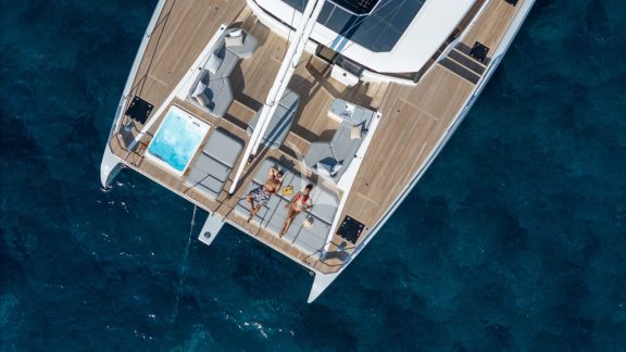 Fore deck - Aerial view