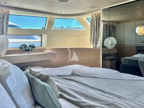 Master Cabin - hidden TV behind mirror