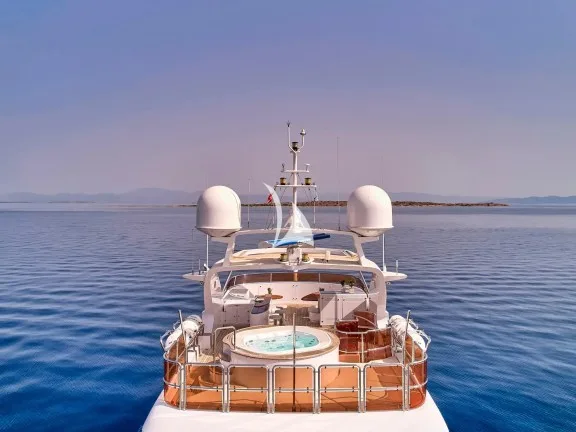 Image of OPTION B yacht #18