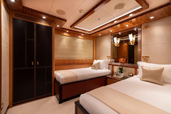 Twin cabin