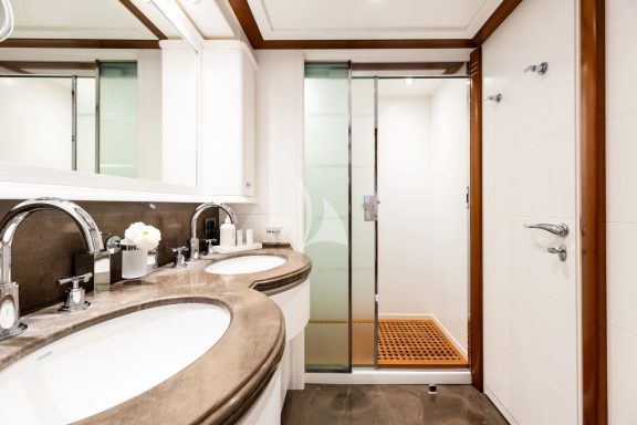 VIP Cabin 2