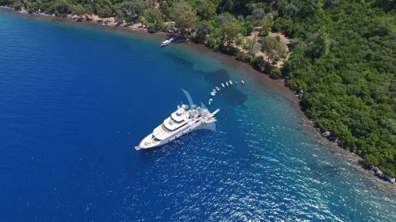 Image of Forty Love yacht #5