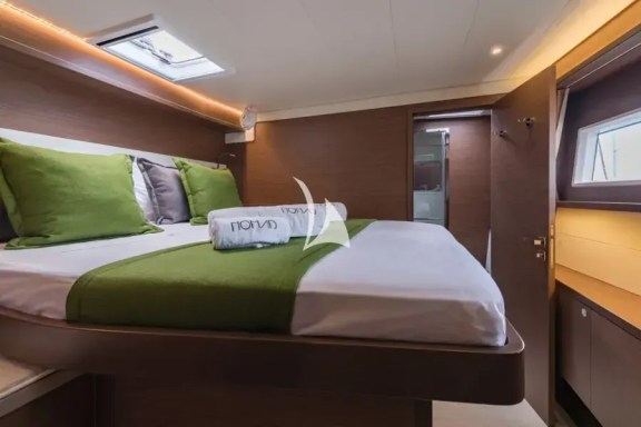 Double cabin