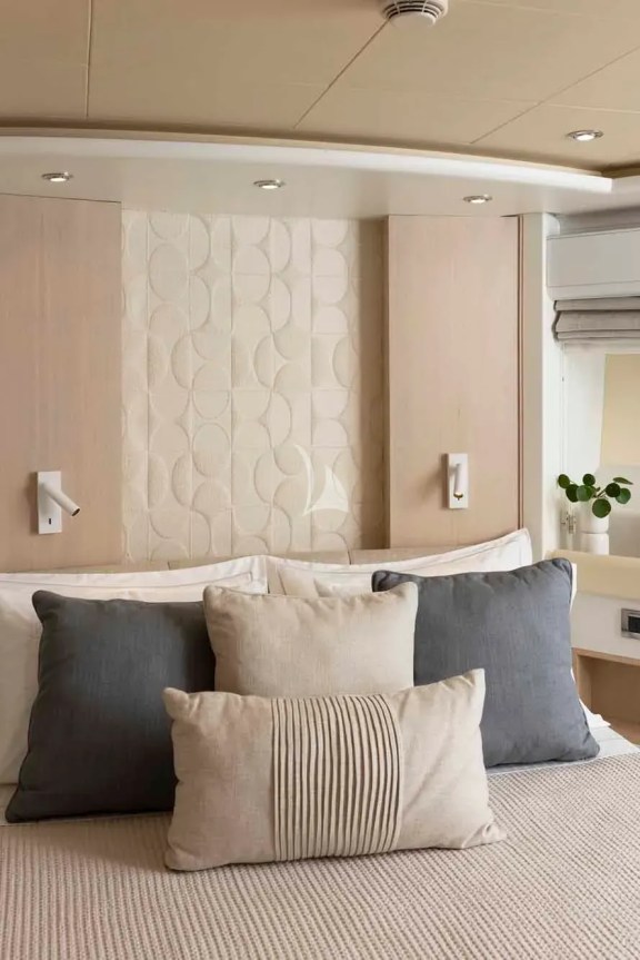 Image of PARADISE yacht #69