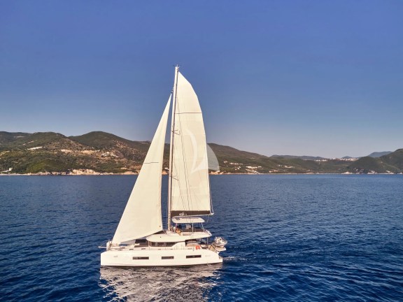 Image of AZUL yacht #19