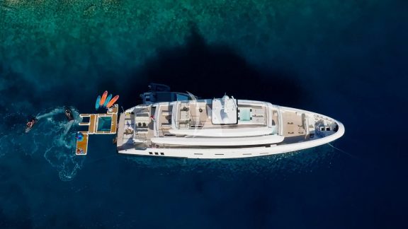 Image of RENATA yacht #10