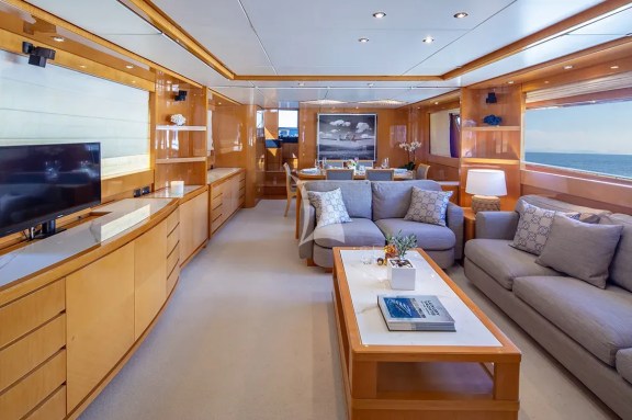 Image of THE BIRD yacht #2