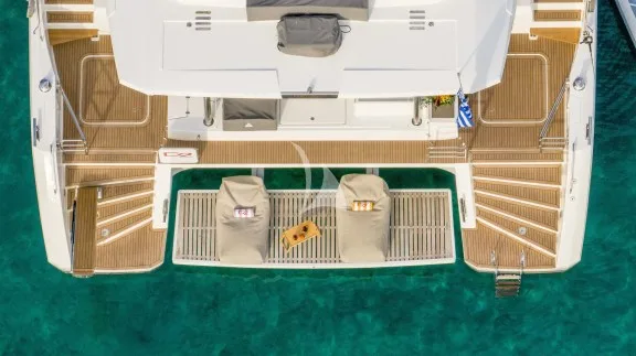 Image of D2 yacht #33