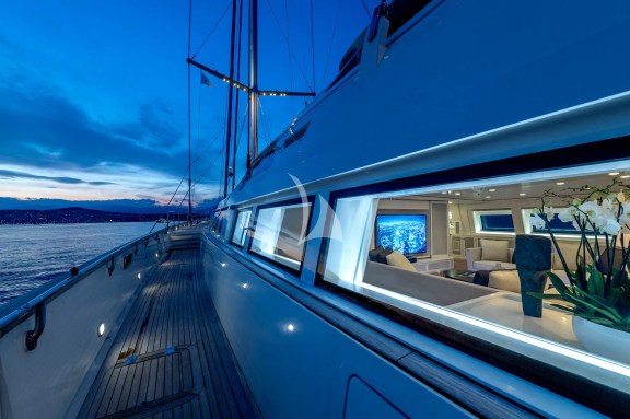 Main deck side gangway