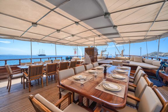 Image of THALASSA yacht #18
