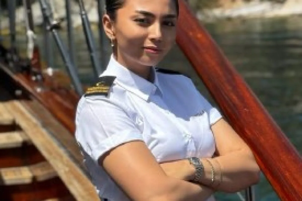 Crew Main Image