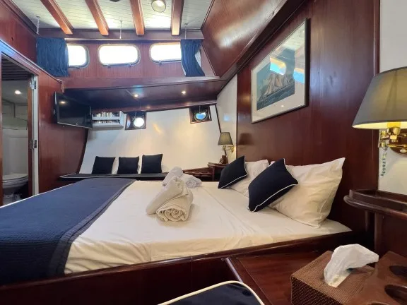 Image of Aphrodite yacht #26