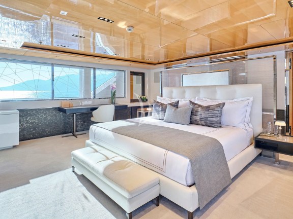 Image of LA PELLEGRINA 1 yacht #30