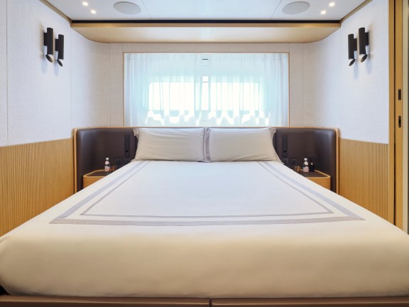 Double Cabin