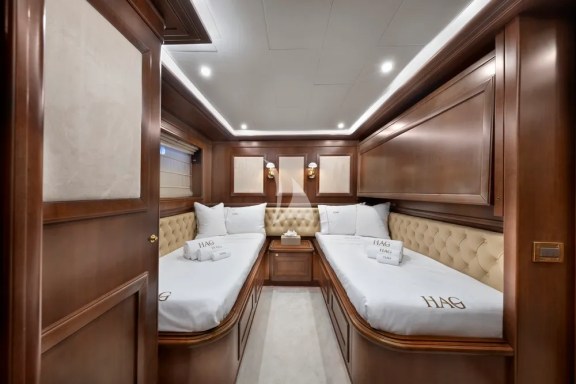 Image of HAG yacht #32