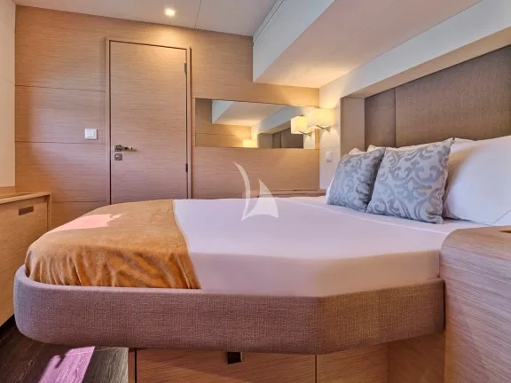 Guest cabin