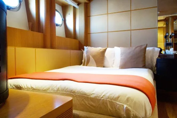 Double Cabin