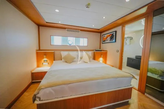 Image of KING OF THE SEA yacht #20