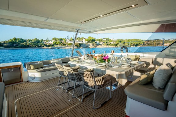 Image of D2 yacht #11