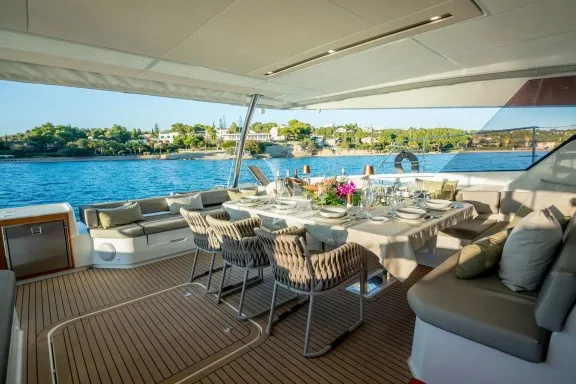 Image of D2 yacht #11