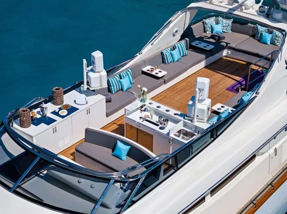 Flybridge area