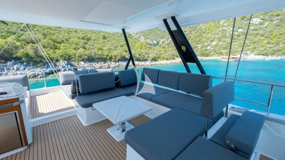 Flybridge