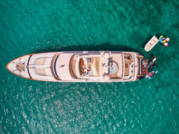 Image of OPTION B yacht #25