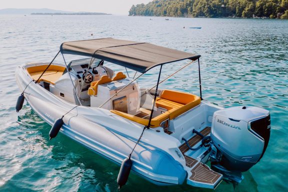 Image of By My Side yacht #167