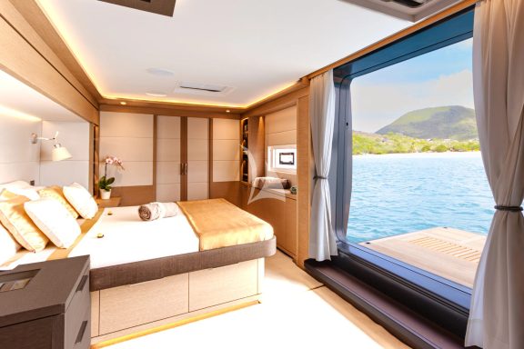 Image of J. SPARROW yacht #19