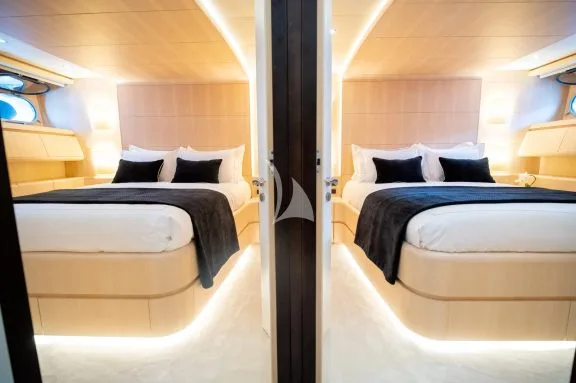Image of PAREAKI II yacht #60