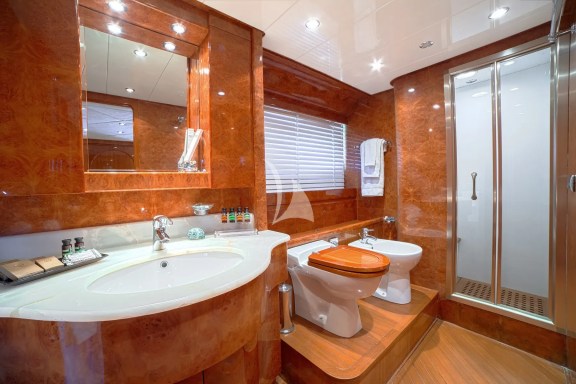 Image of ZOI yacht #9