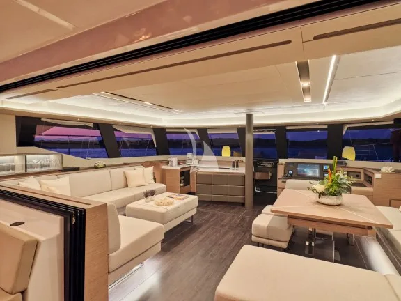 Main saloon with panoramic windows