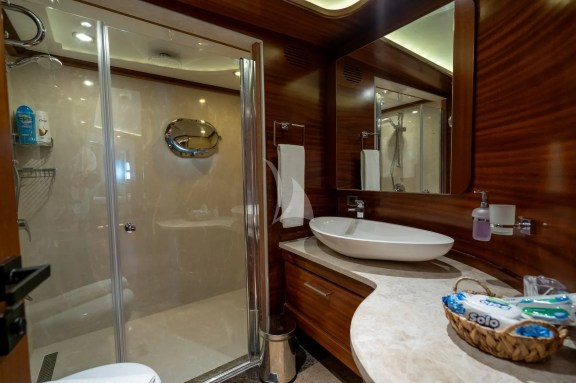 Image of La Bella Vita yacht #27