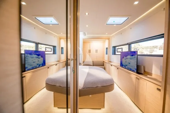 Image of D2 yacht #82