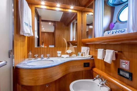 Image of VYNO yacht #30