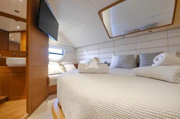 Image of BLUEWAVE yacht #19