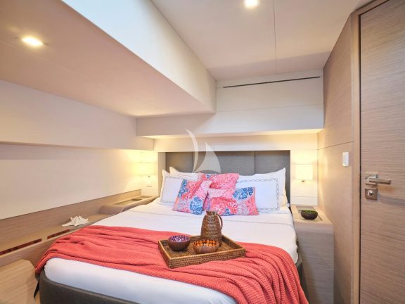 Guest cabin aft