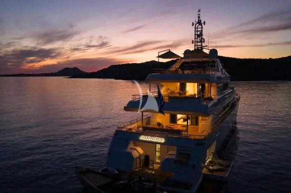 Image of PARADISE yacht #38