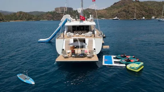 Image of All About U 2 yacht #9